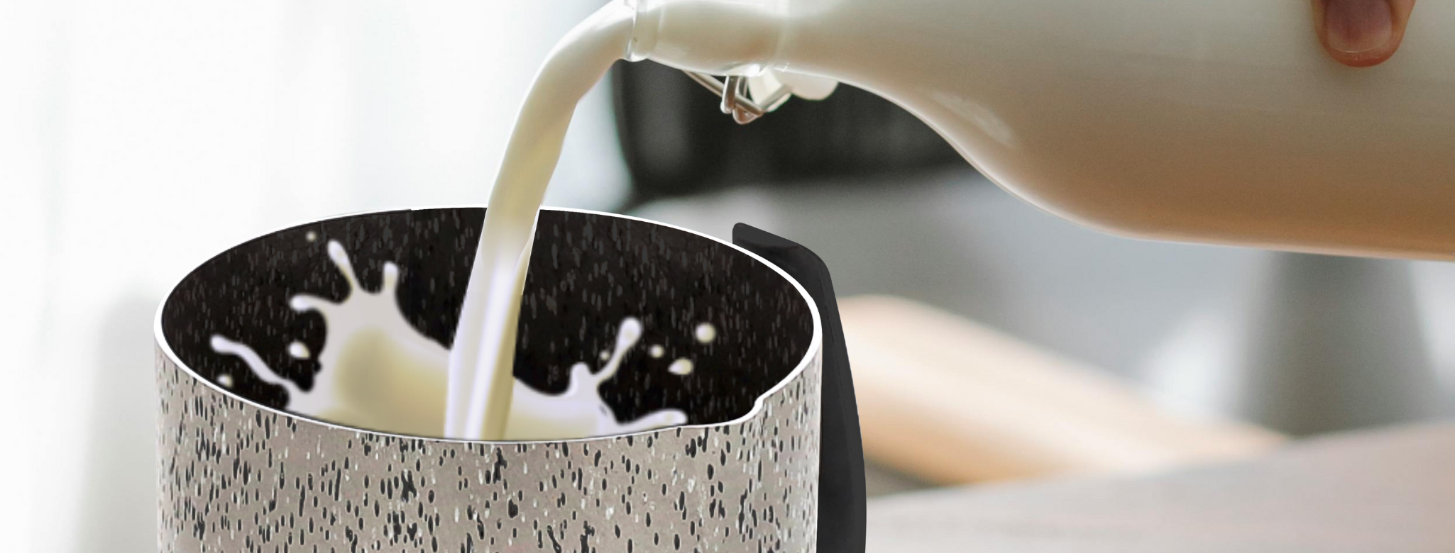 Come riscaldare il latte: ecco i metodi più semplici