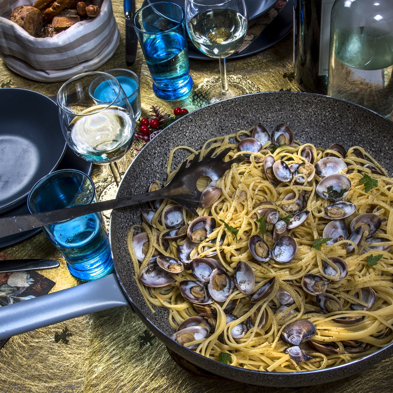 Perché le tue pentole "puzzano" ancora di pesce? Il segreto Mamù per una cucina sempre fresca