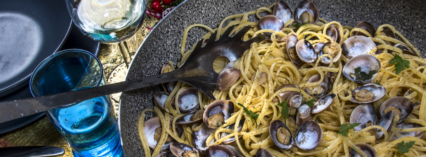 Perché le tue pentole "puzzano" ancora di pesce? Il segreto Mamù per una cucina sempre fresca