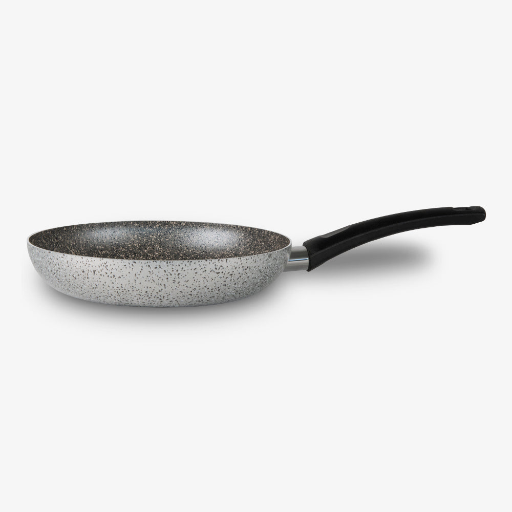 Padella antiaderente maneggevole alluminio PFOA free antigraffio pratica cottura veloce made in italy_2